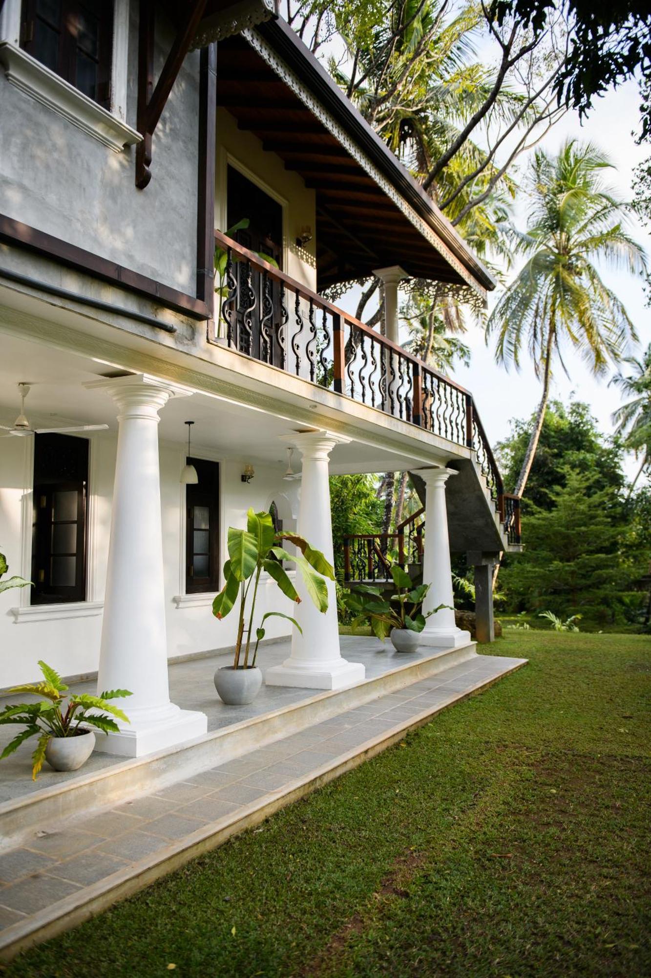 Roots Retreat Hotell Unawatuna Exteriör bild