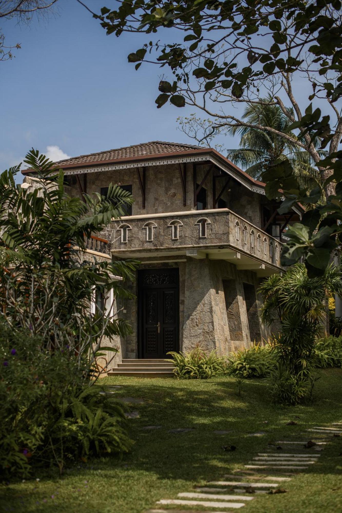 Roots Retreat Hotell Unawatuna Exteriör bild