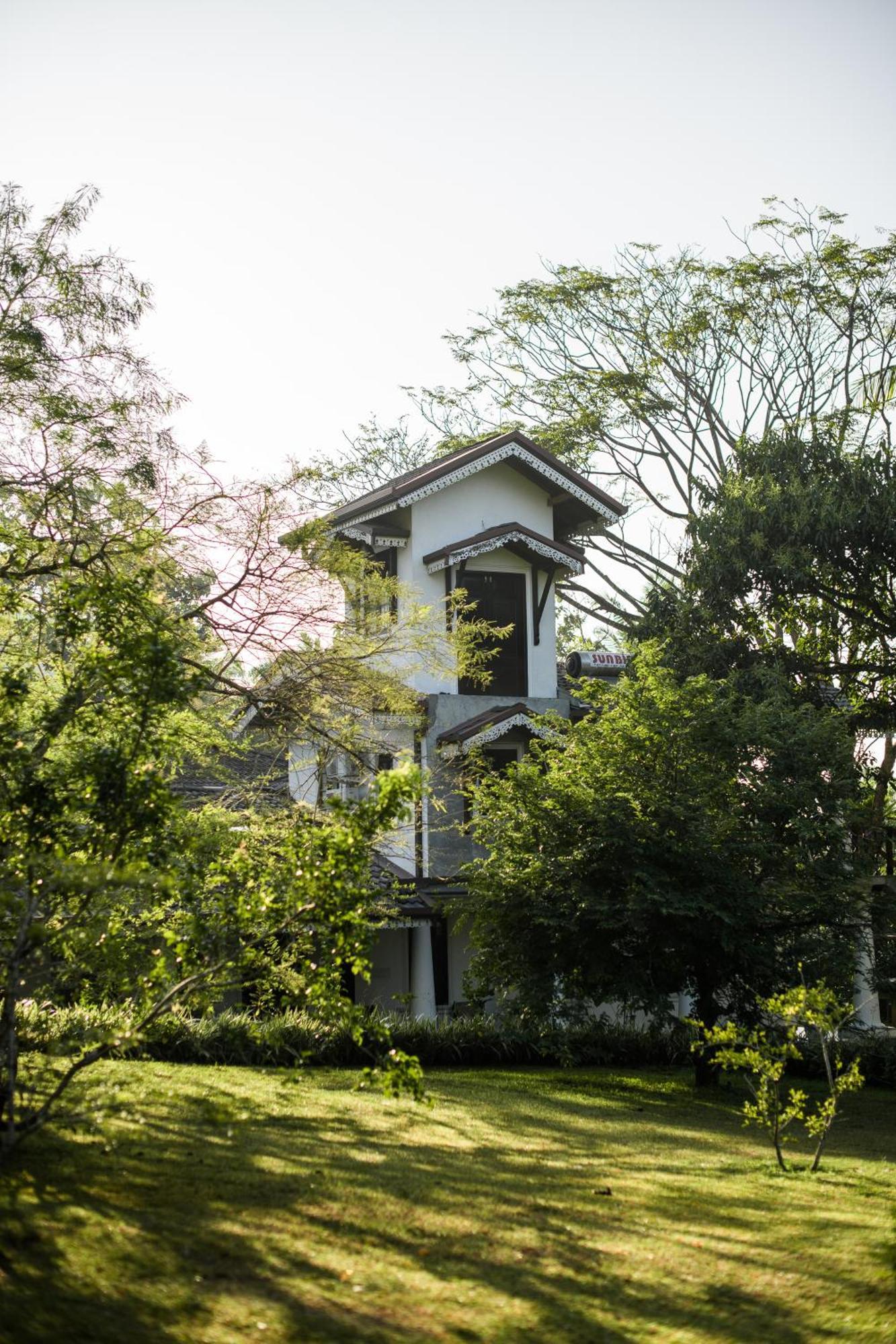 Roots Retreat Hotell Unawatuna Exteriör bild